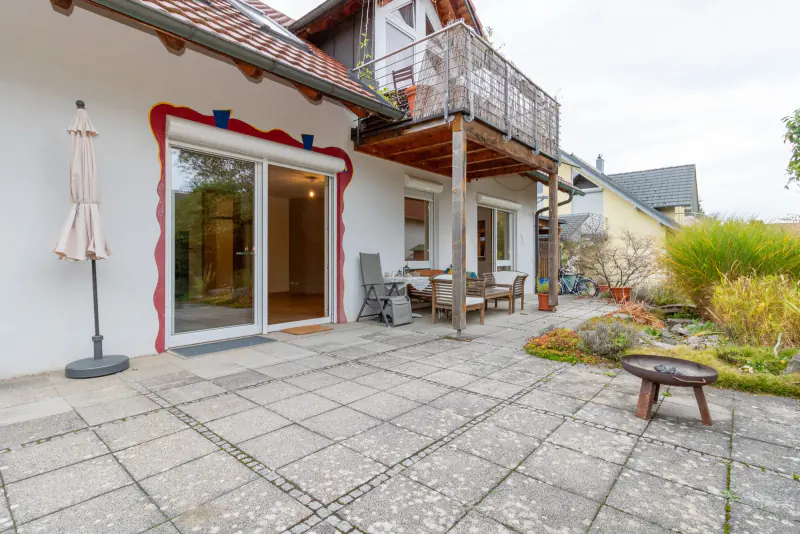 Überdachte Terrasse am Erdgeschoss